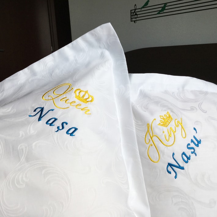 Lenjerie de pat personalizata pentru nasi